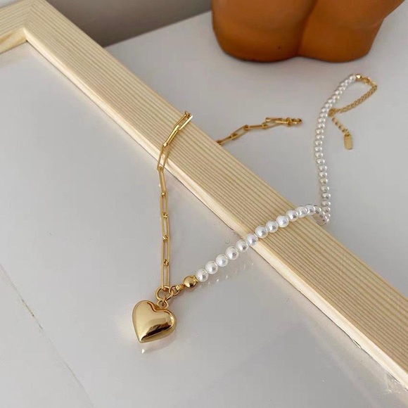 LACCstudios Jewelry - Heart necklace, pearl necklace, faux pearl necklace,layered necklace